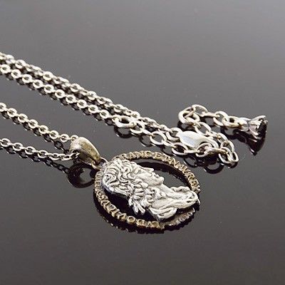 シルバーネックレス