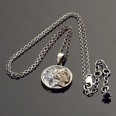 シルバーネックレス