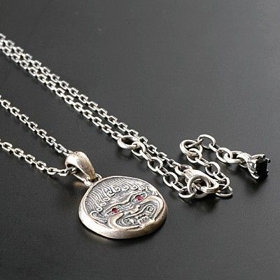 シルバーネックレス