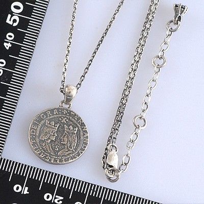 シルバーネックレス