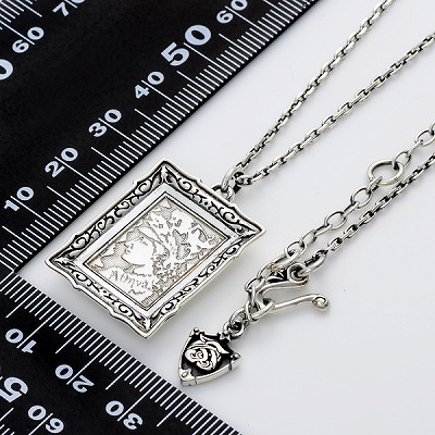 シルバーネックレス