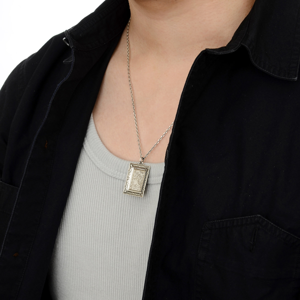 シルバーネックレス