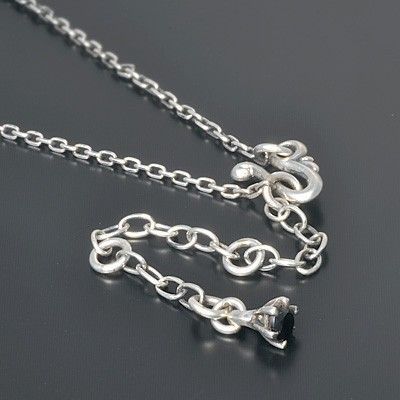 シルバーネックレス