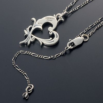 シルバーネックレス