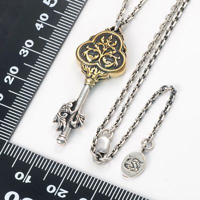 シルバーネックレス