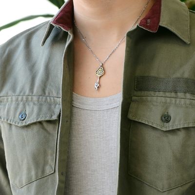 シルバーネックレス