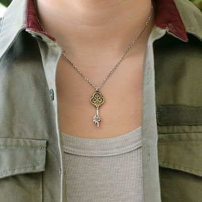 シルバーネックレス