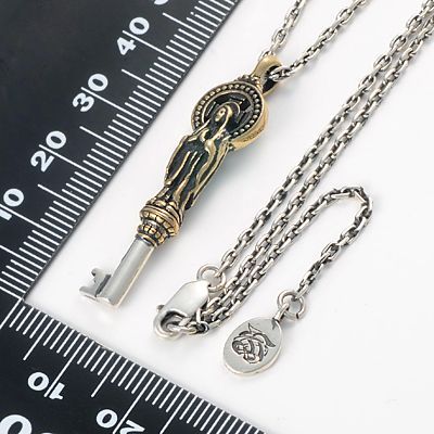 シルバーネックレス