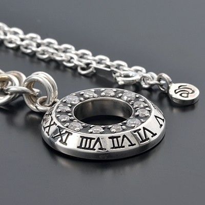 シルバーネックレス