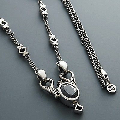 シルバーネックレス