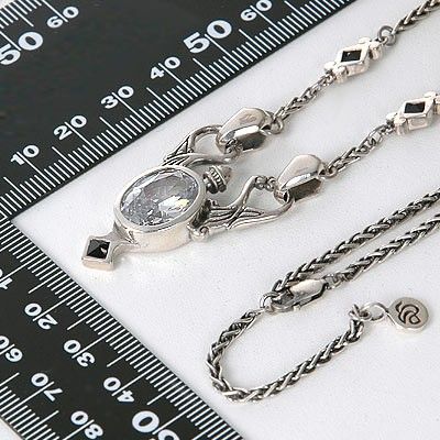 シルバーネックレス