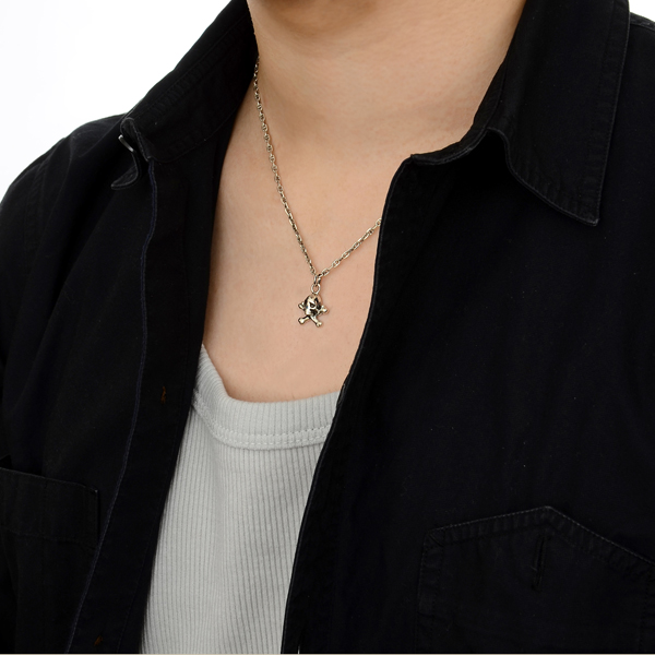 シルバーネックレス