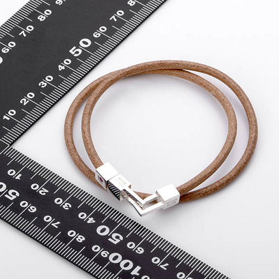 レザーブレスレット