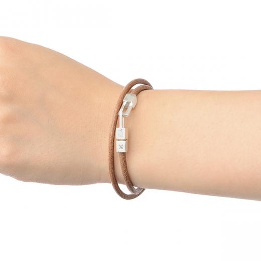 レザーブレスレット