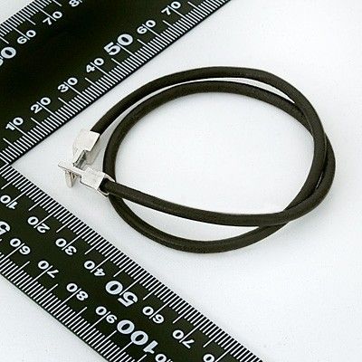 レザーブレスレット