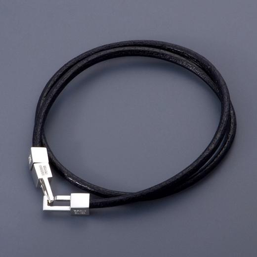 レザーブレスレット