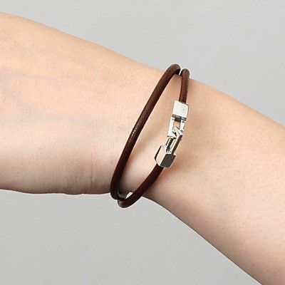 レザーブレスレット