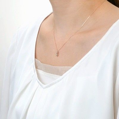 ピンクゴールドネックレス