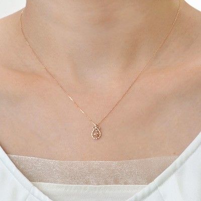 ピンクゴールドネックレス