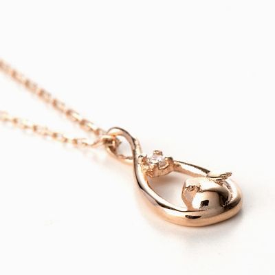 ピンクゴールドネックレス