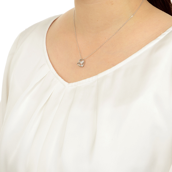 シルバーネックレス