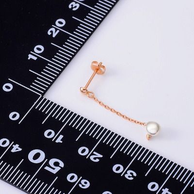 ピンクゴールドピアス