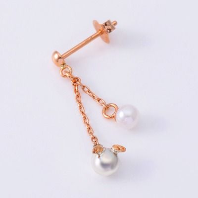 ピンクゴールドピアス