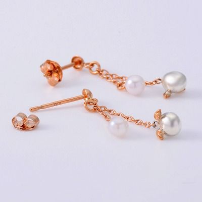 ピンクゴールドピアス