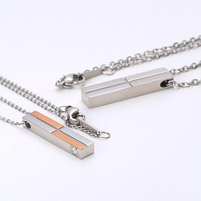 ステンレスペアネックレス