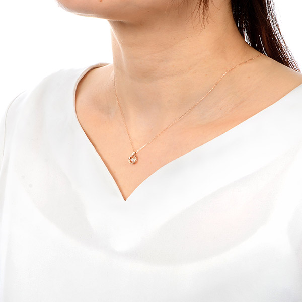 ピンクゴールドネックレス