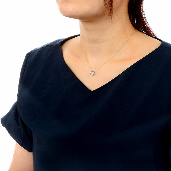 シルバーネックレス