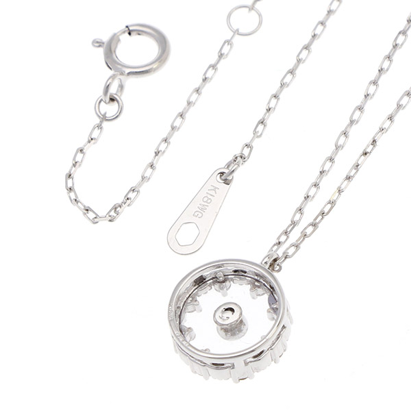 ホワイトゴールドネックレス