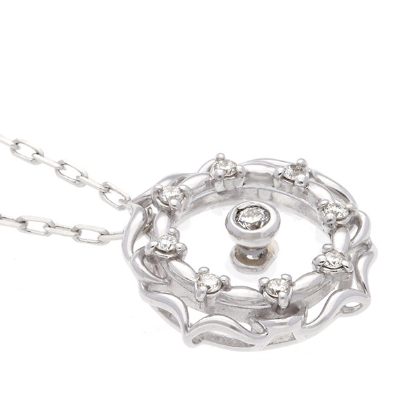 ホワイトゴールドネックレス