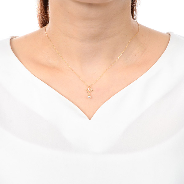 イエローゴールドネックレス