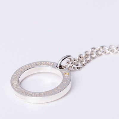 シルバーネックレス