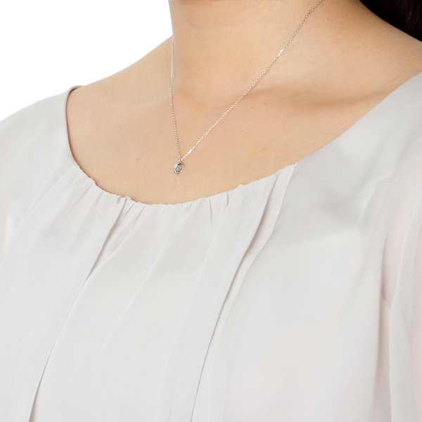 シルバーネックレス