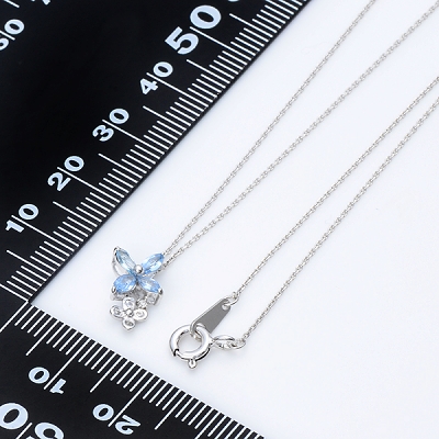 シルバーネックレス