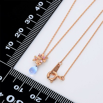 シルバーネックレス