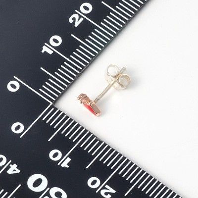 シルバースタッドピアス