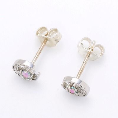 シルバースタッドピアス