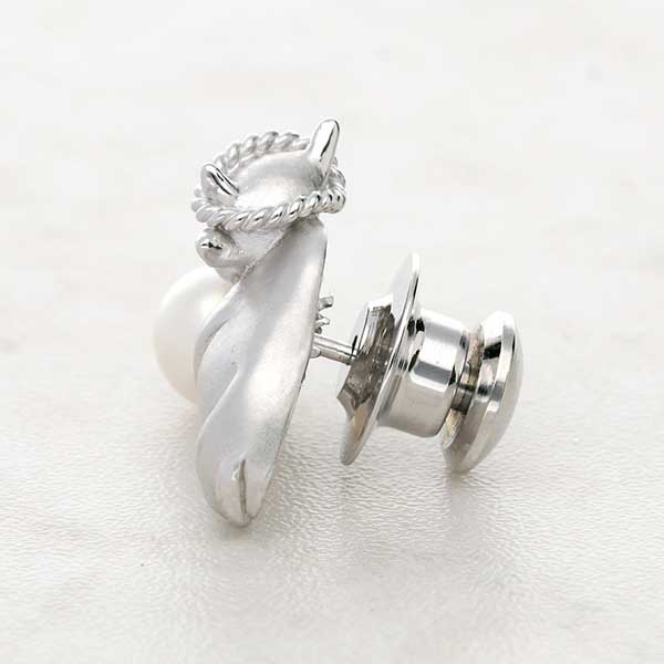 シルバーブローチ