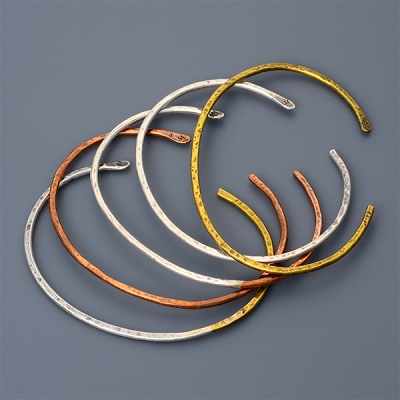 シルバーバングル