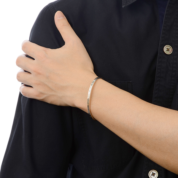 シルバーバングル