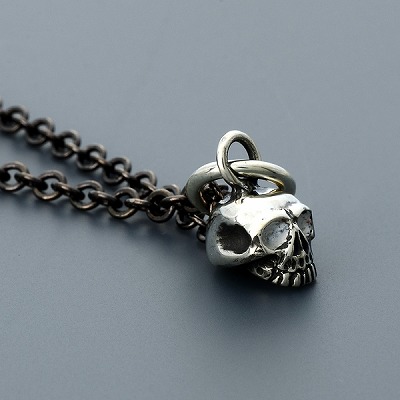 シルバーネックレス