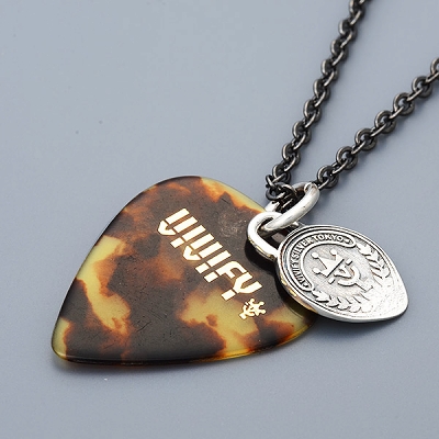 シルバーネックレス