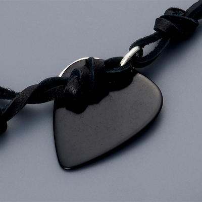 レザーネックレス