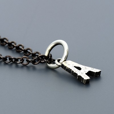 シルバーネックレス