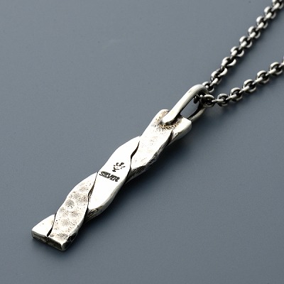 シルバーネックレス