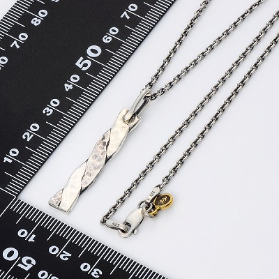 シルバーネックレス