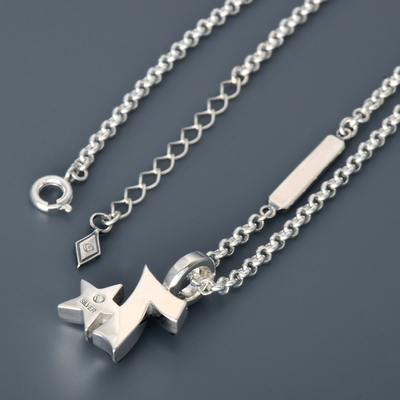 シルバーネックレス